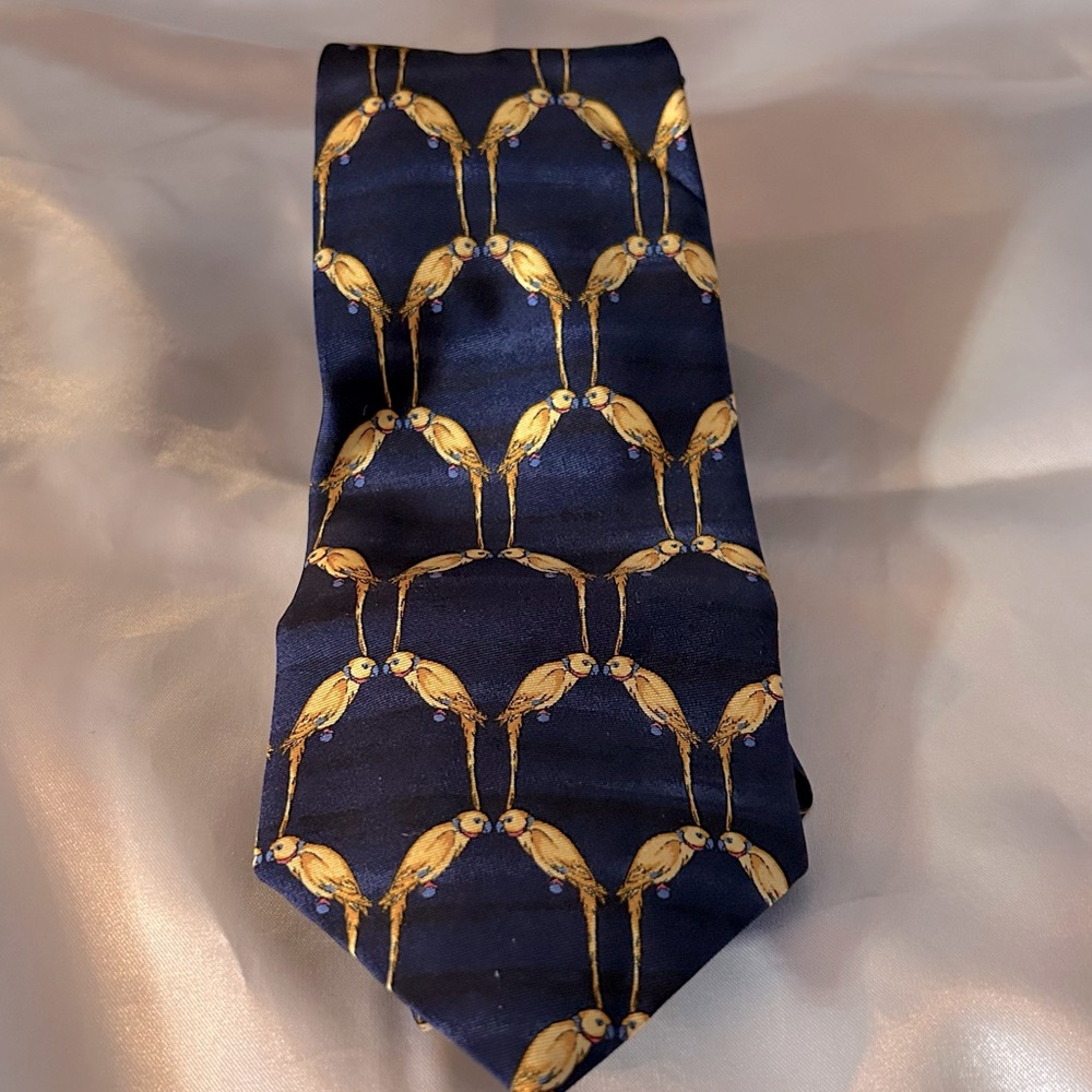 Thomas Pink EUC 100% silk tie Blue with Gold Birds Host Pick 🐦🐦🐦